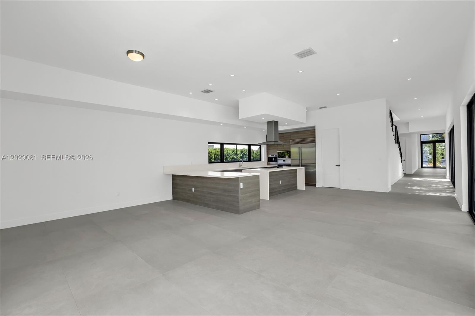 16689 N Botaniko Dr N, Weston FL 33326