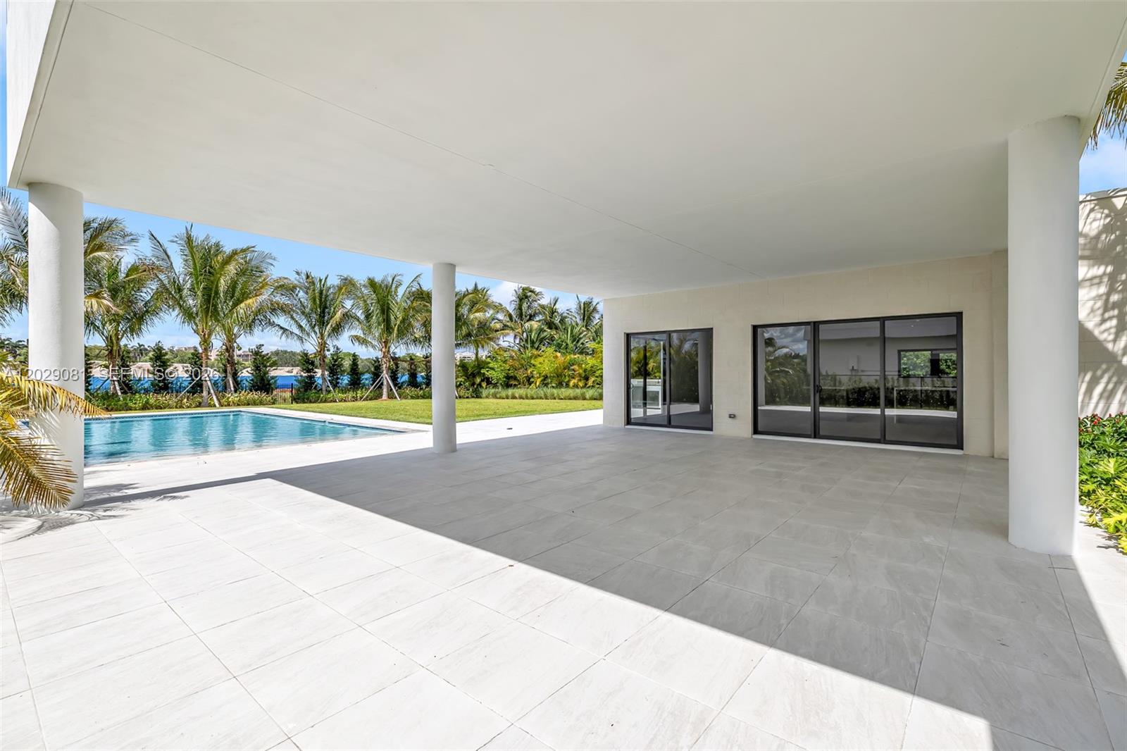 16689 N Botaniko Dr N, Weston FL 33326