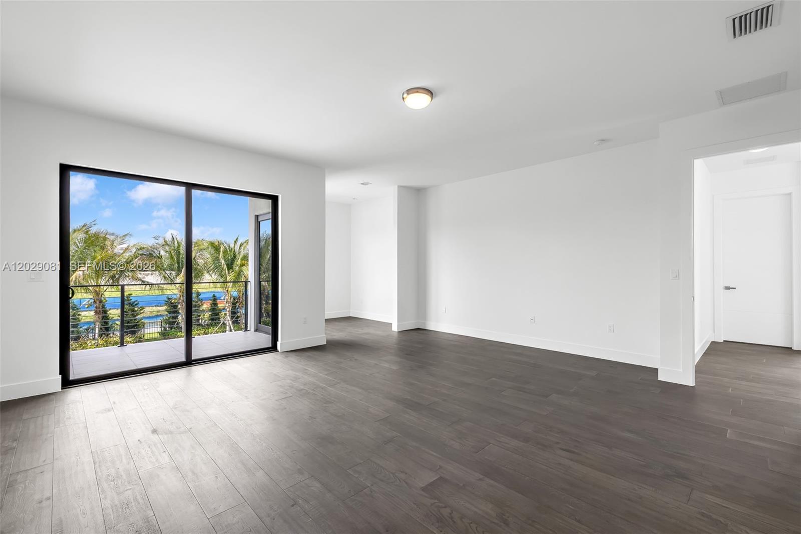 16689 N Botaniko Dr N, Weston FL 33326