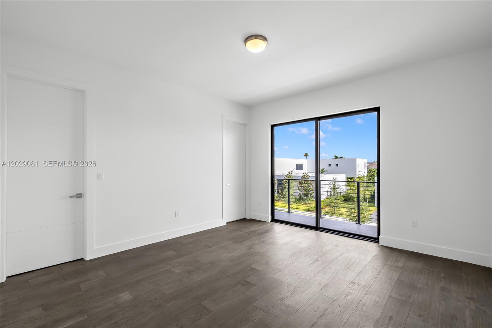16689 N Botaniko Dr N, Weston FL 33326