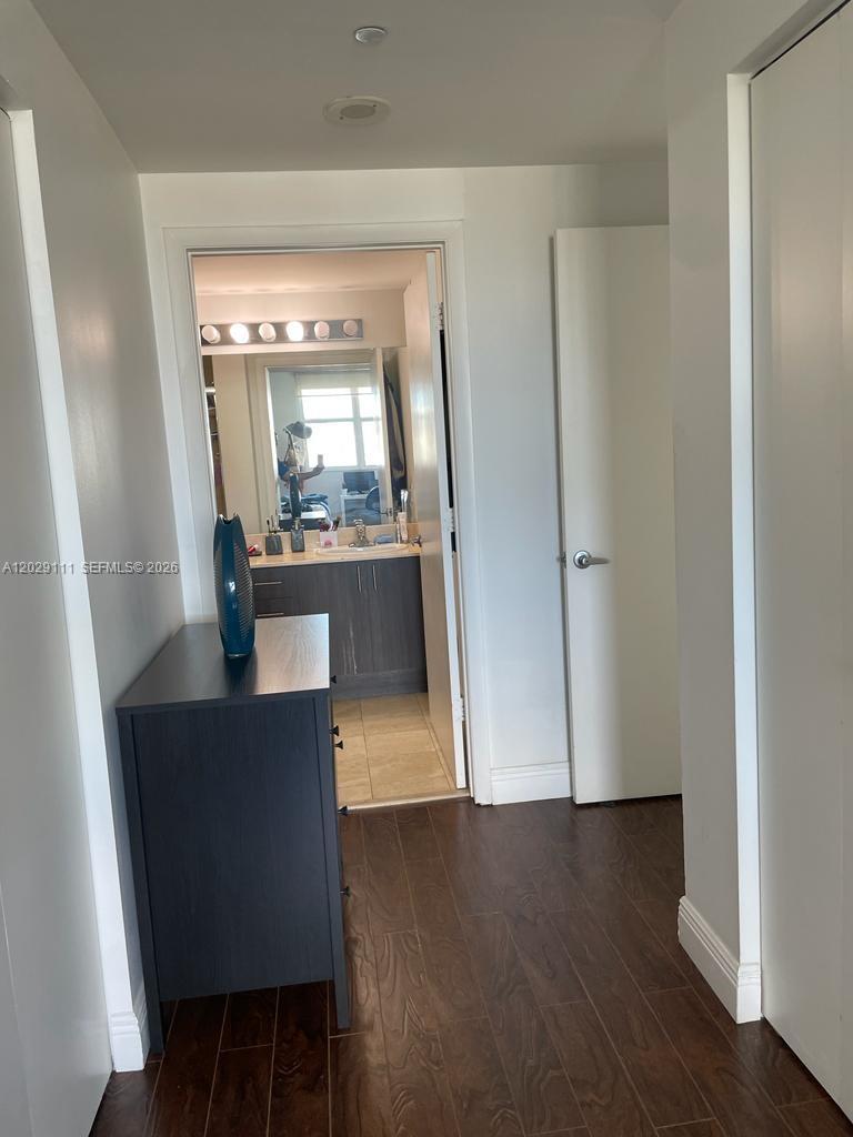 2475 Brickell Ave #2303, Miami FL 33129