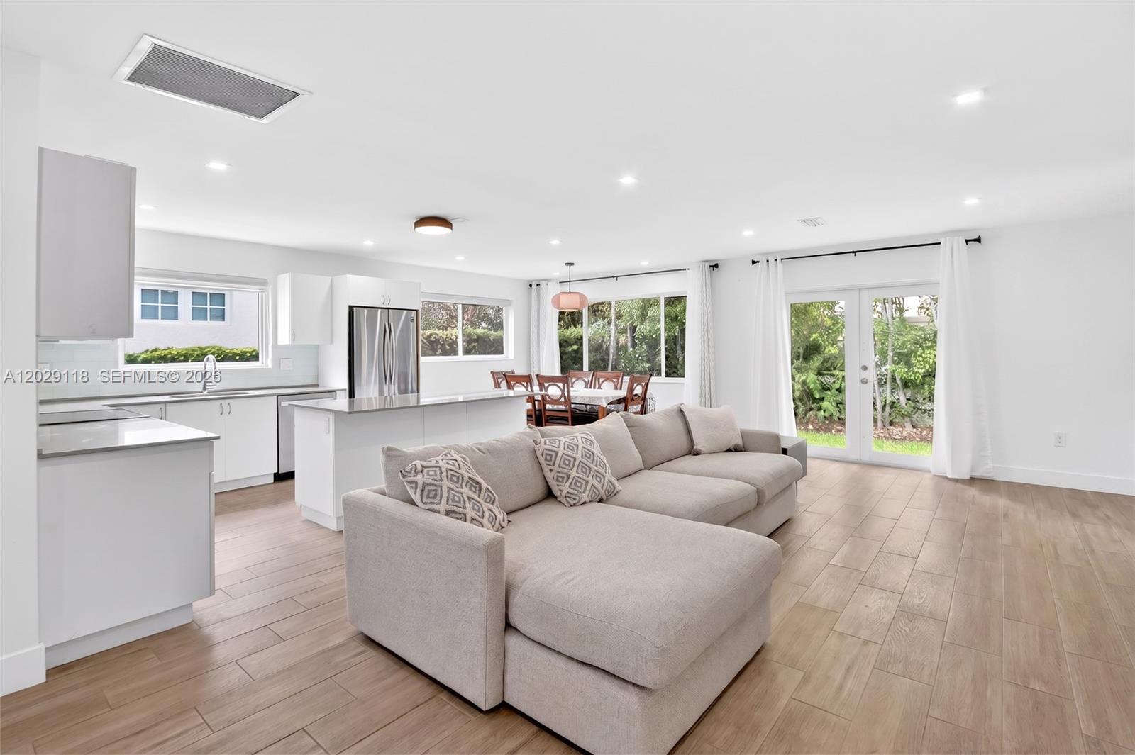 809 Milan Ave., Coral Gables FL 33134
