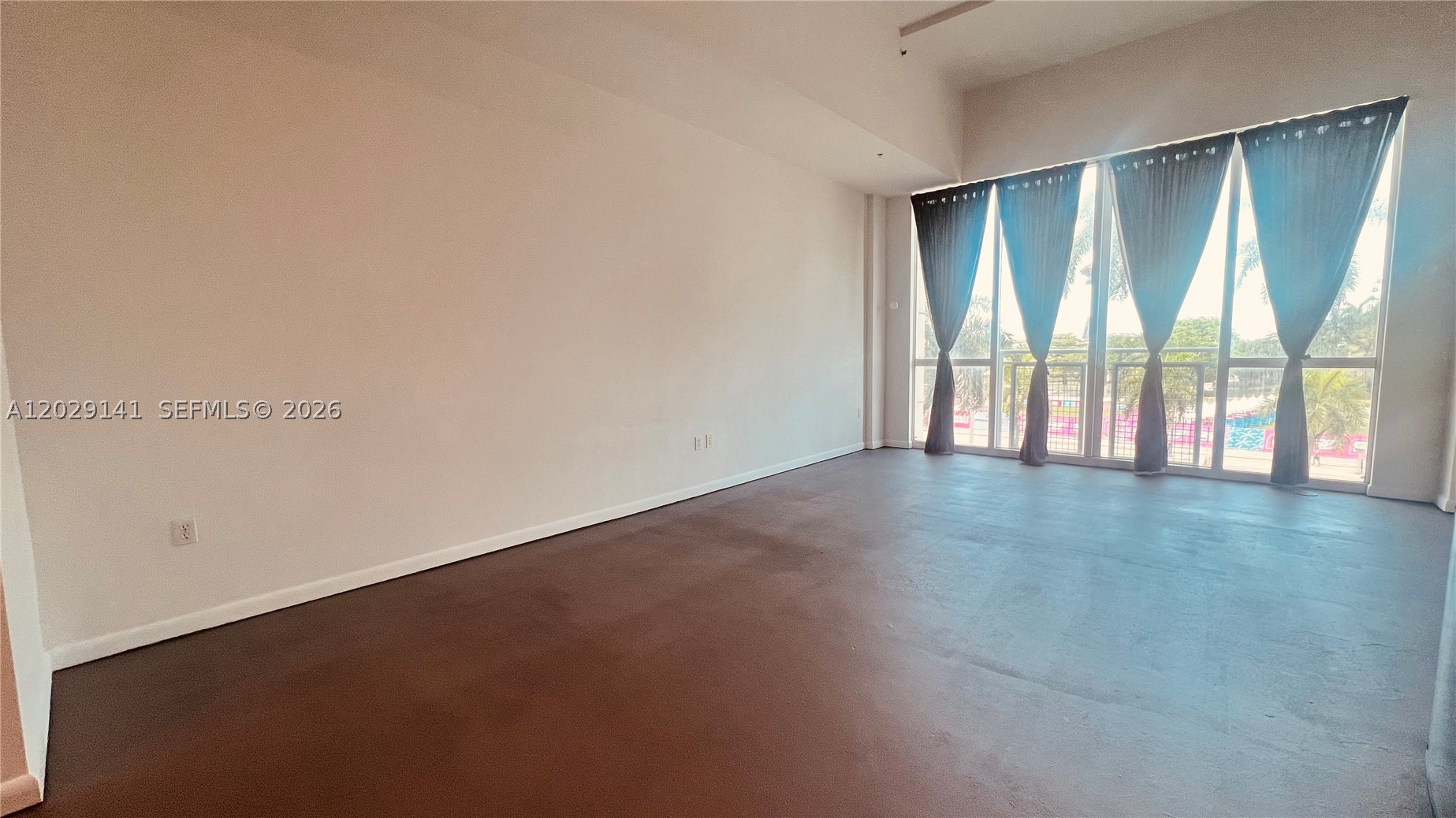253 NE 2nd St #330, Miami FL 33132