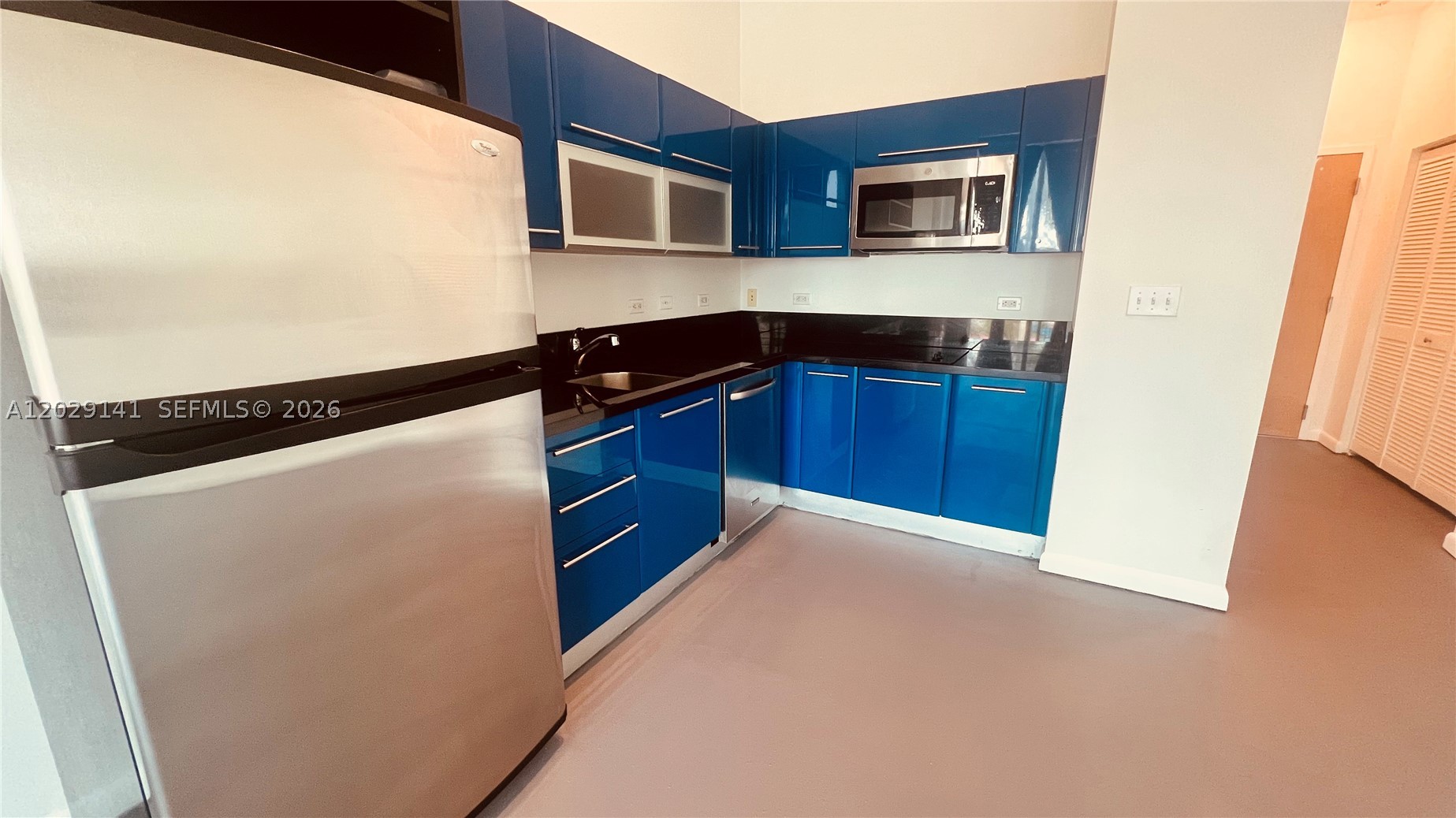 253 NE 2nd St #330, Miami FL 33132