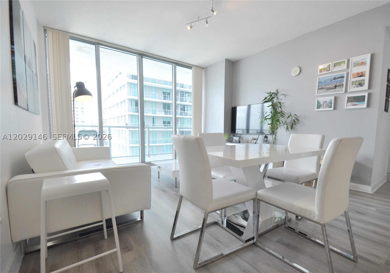 79 SW 12th St #2410-S, Miami FL 33130