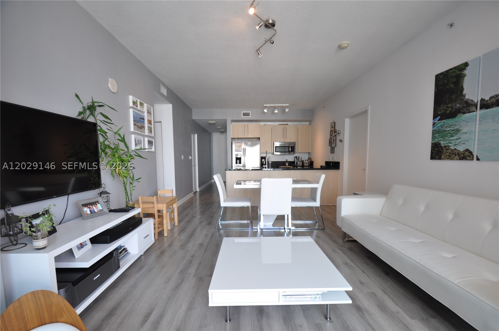 79 SW 12th St #2410-S, Miami FL 33130