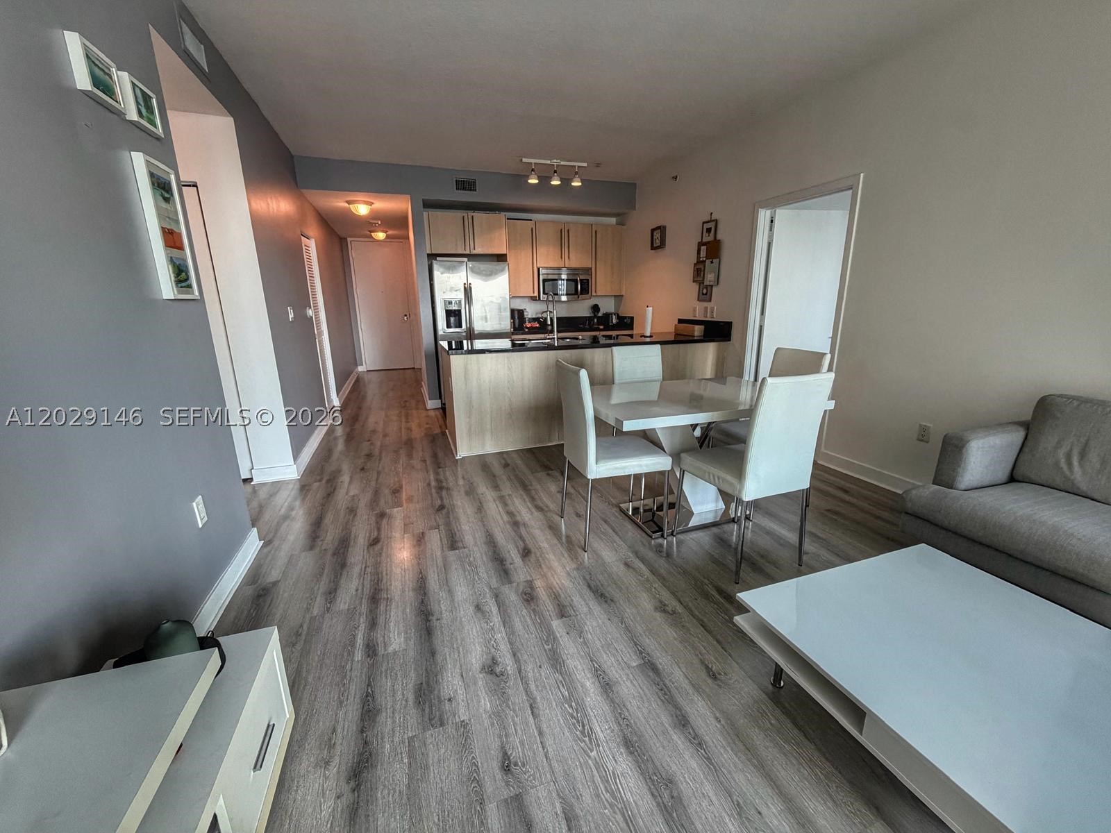 79 SW 12th St #2410-S, Miami FL 33130