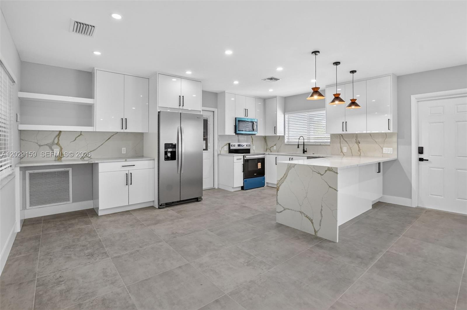 1320 SE 10th St, Deerfield Beach FL 33441