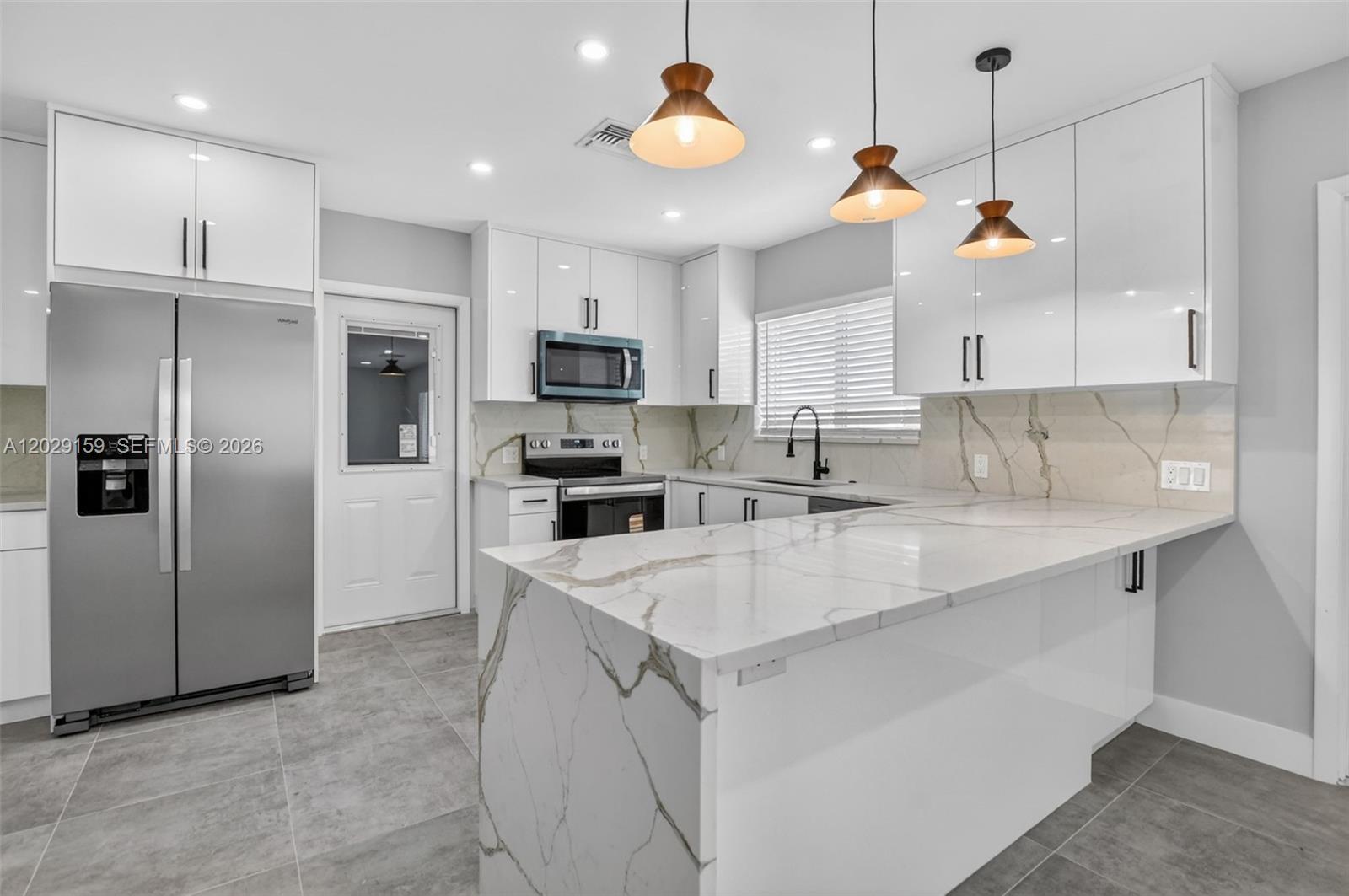 1320 SE 10th St, Deerfield Beach FL 33441