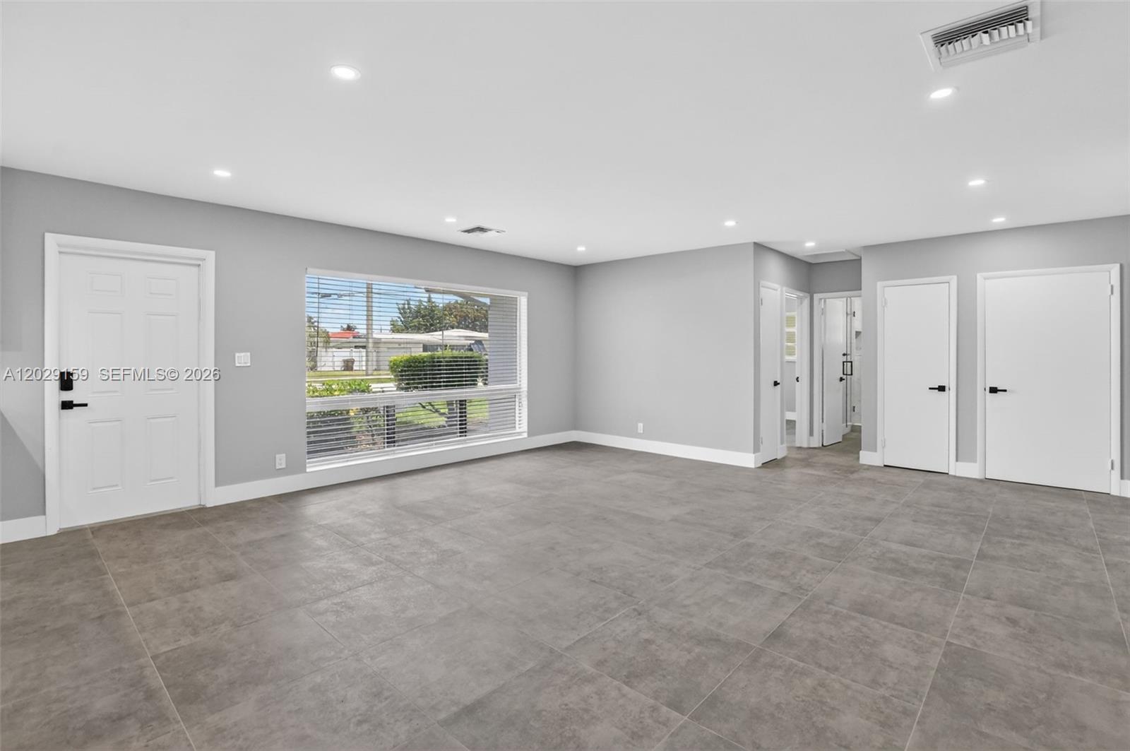 1320 SE 10th St, Deerfield Beach FL 33441