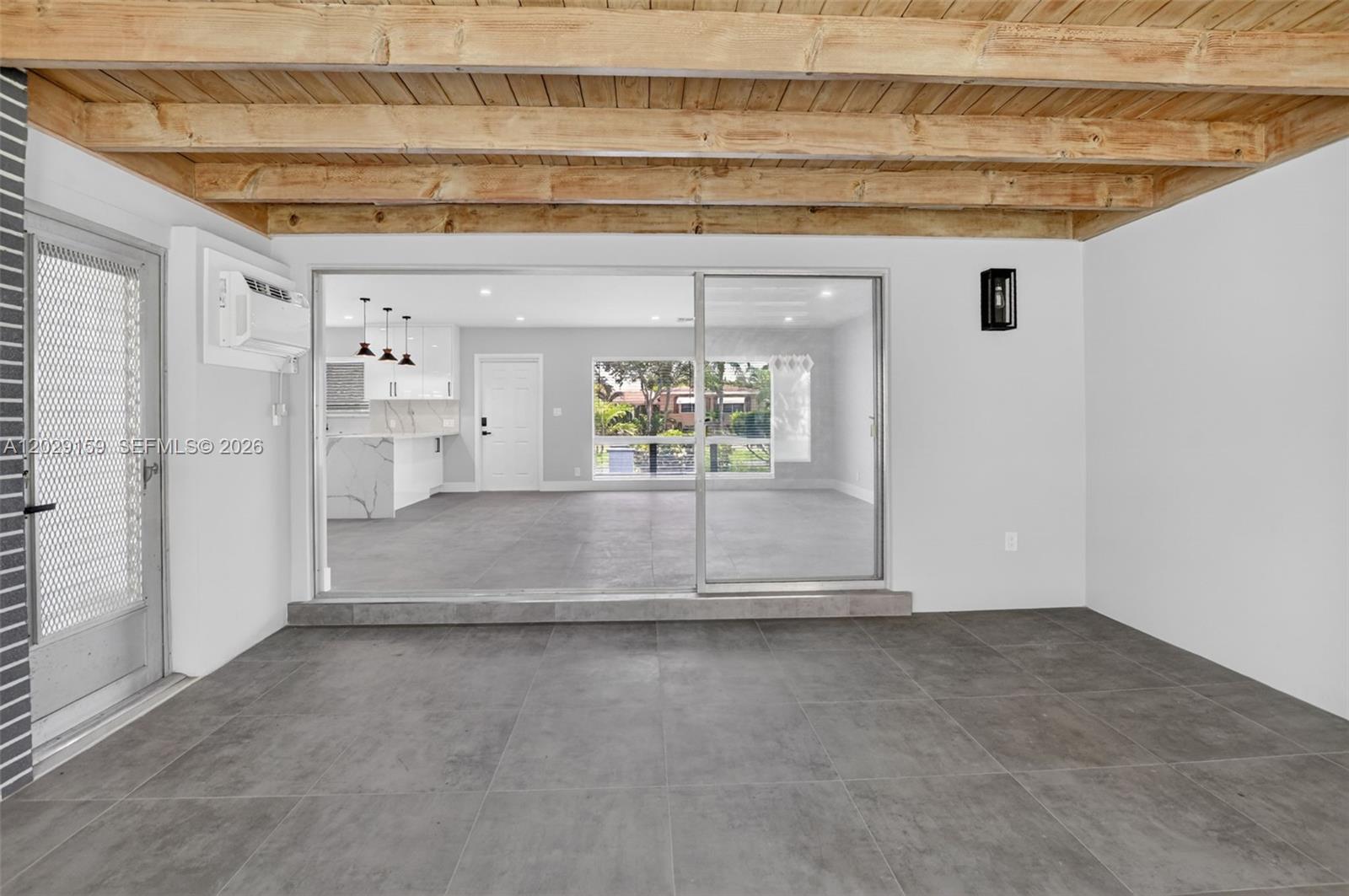 1320 SE 10th St, Deerfield Beach FL 33441