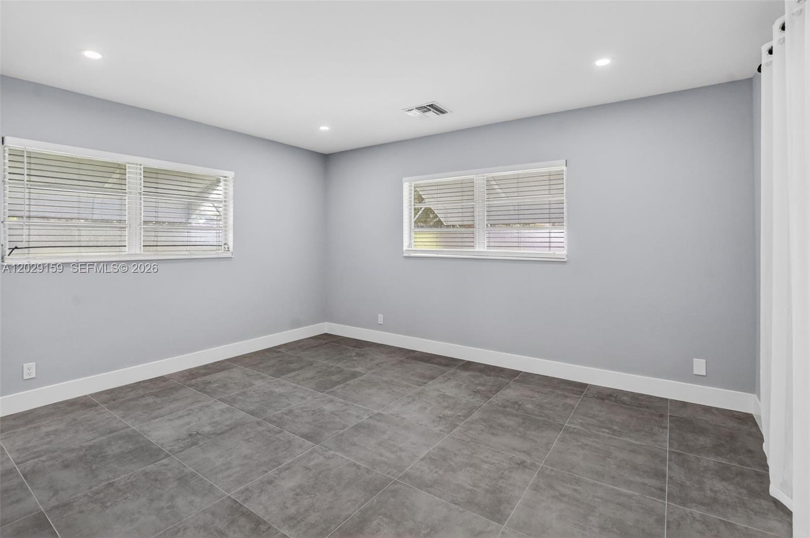 1320 SE 10th St, Deerfield Beach FL 33441