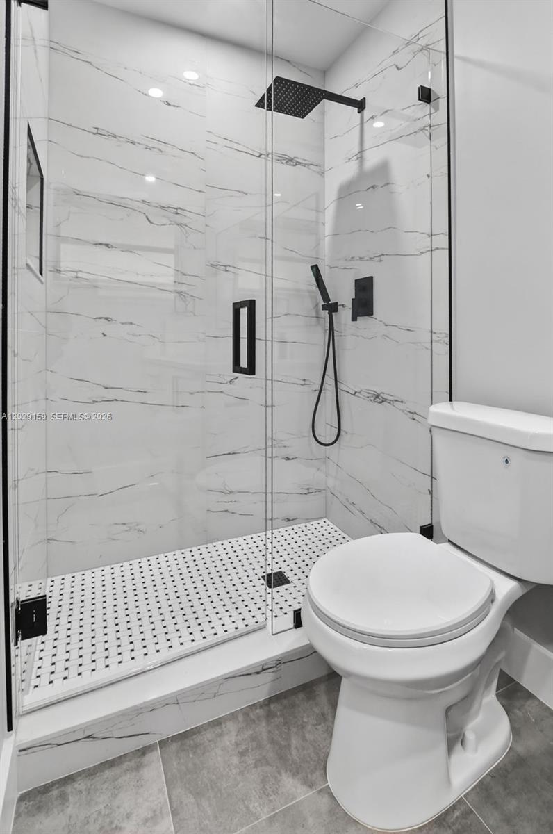 1320 SE 10th St, Deerfield Beach FL 33441