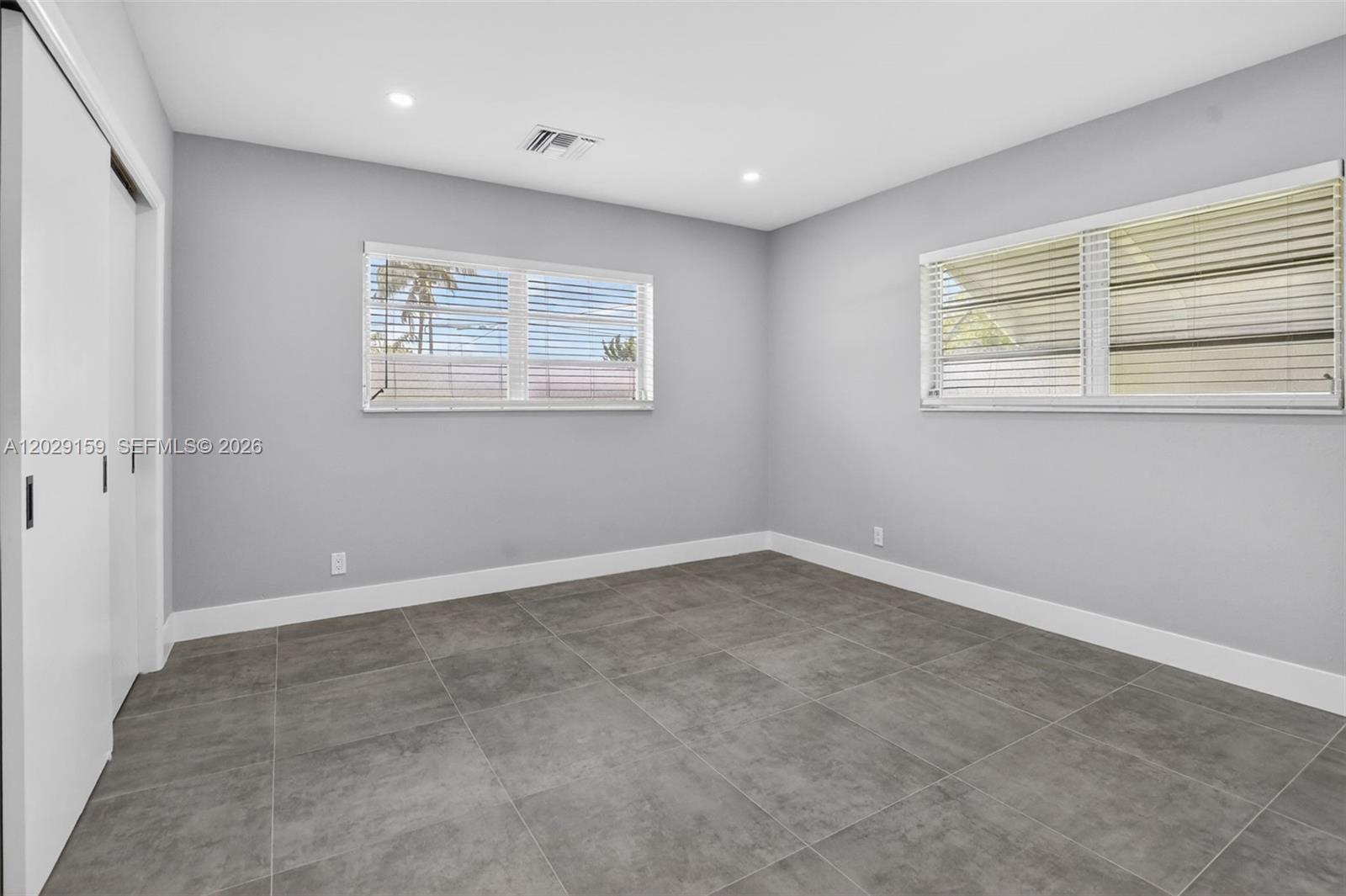 1320 SE 10th St, Deerfield Beach FL 33441