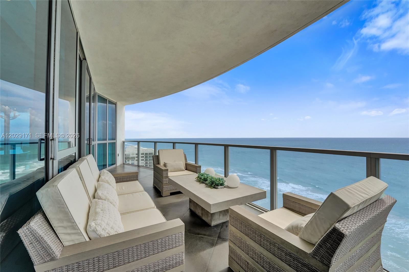 3101 S Ocean Dr #2208, Hollywood FL 33019