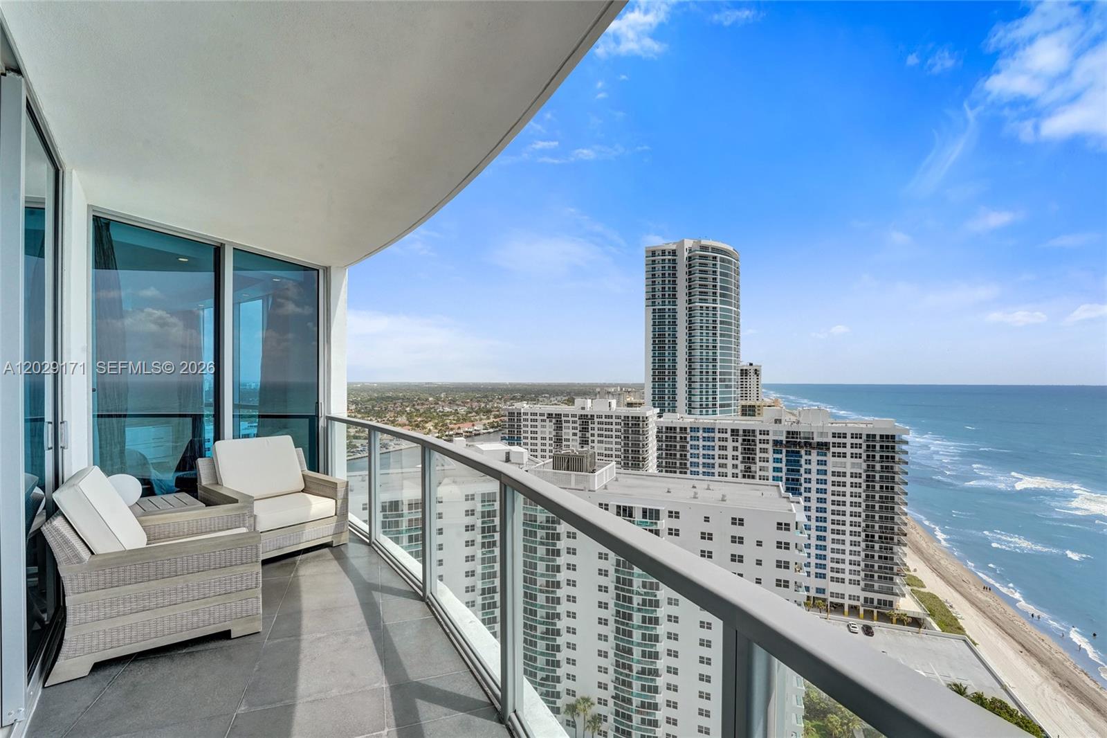 3101 S Ocean Dr #2208, Hollywood FL 33019