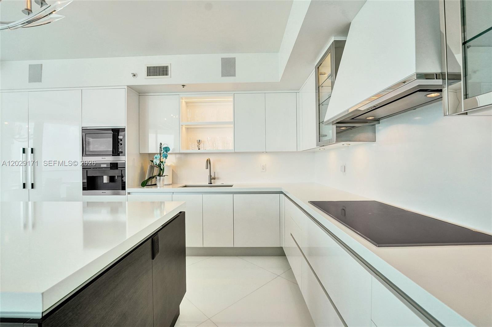 3101 S Ocean Dr #2208, Hollywood FL 33019