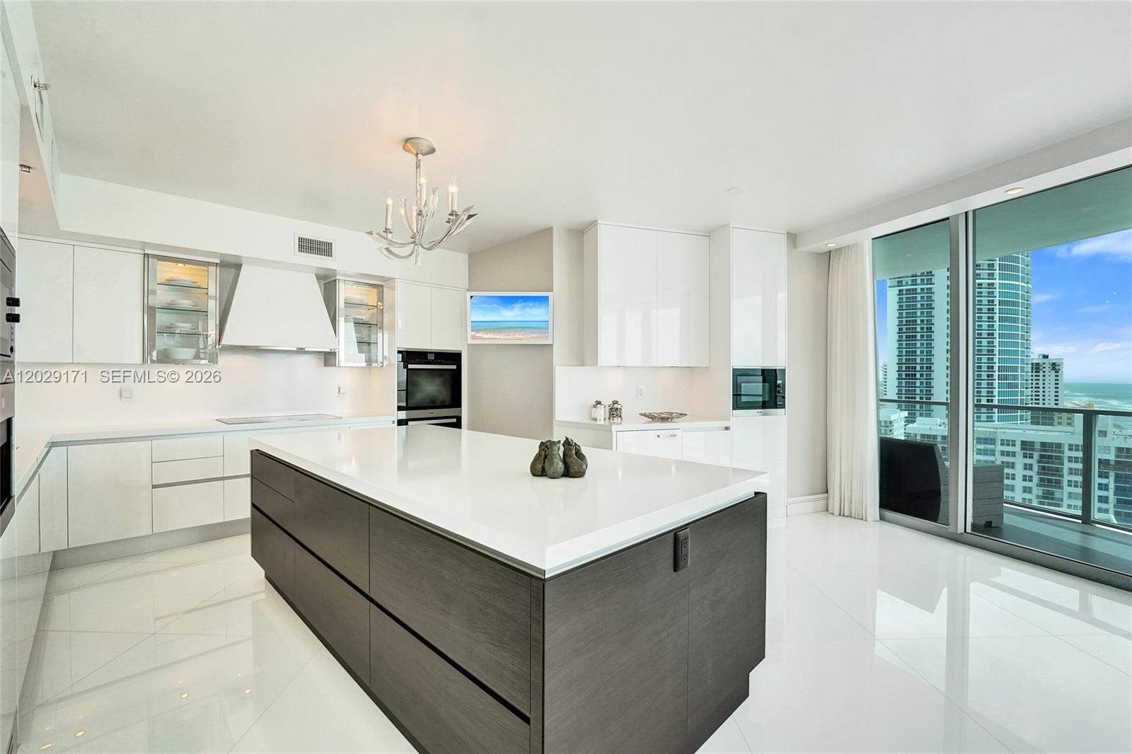 3101 S Ocean Dr #2208, Hollywood FL 33019