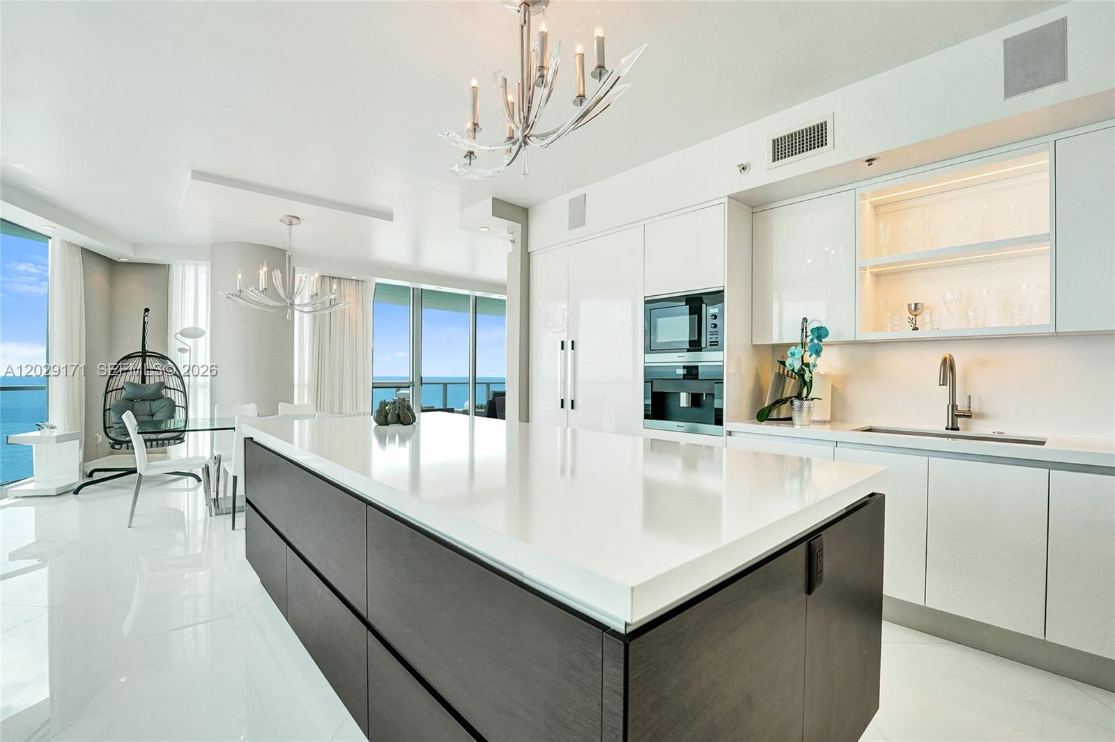 3101 S Ocean Dr #2208, Hollywood FL 33019