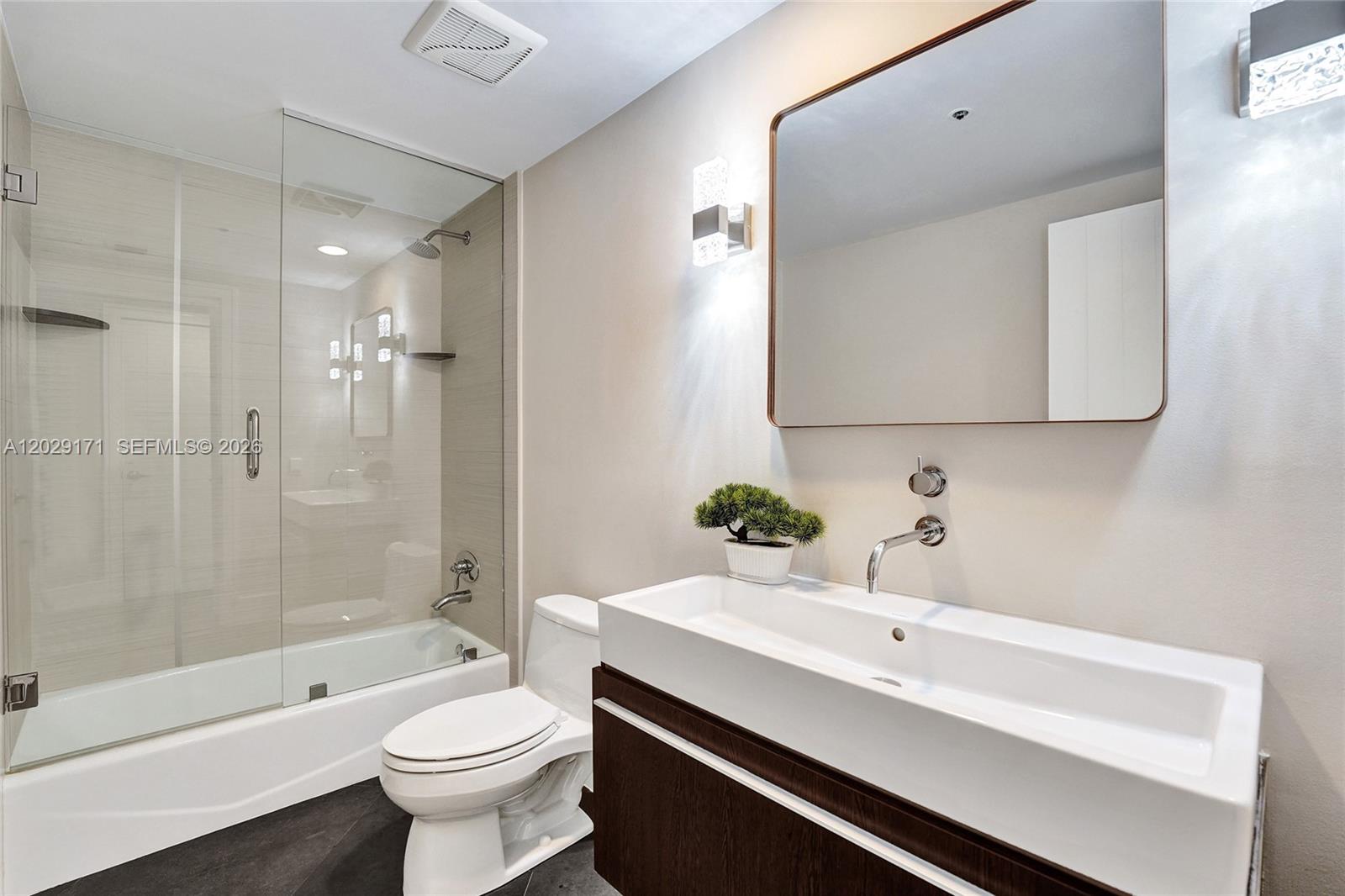 3101 S Ocean Dr #2208, Hollywood FL 33019