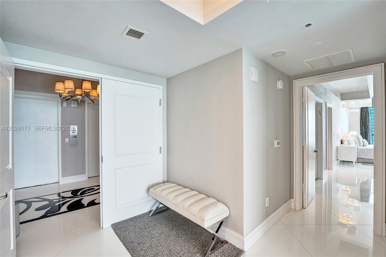 3101 S Ocean Dr #2208, Hollywood FL 33019