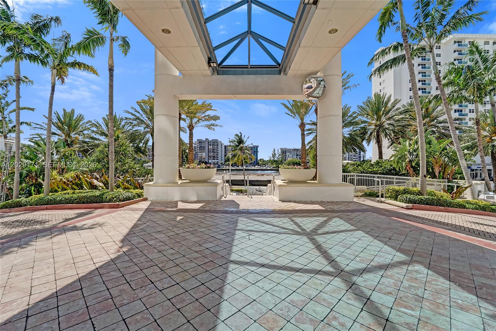 3101 S Ocean Dr #2208, Hollywood FL 33019