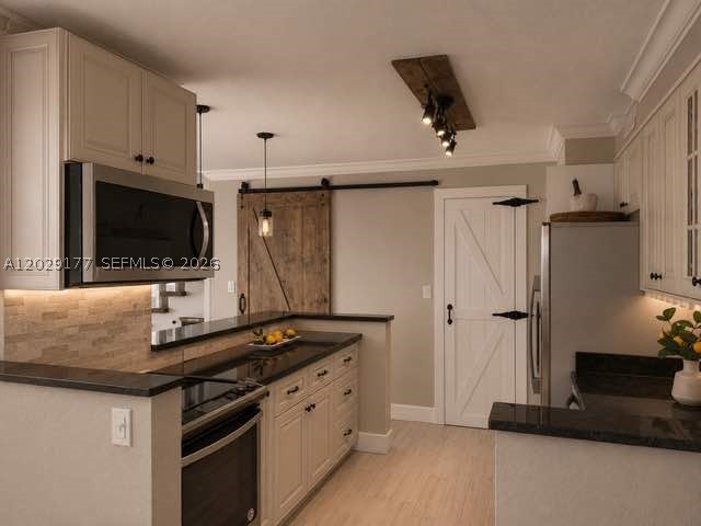 15824 SW 90th Ct, Palmetto Bay FL 33157