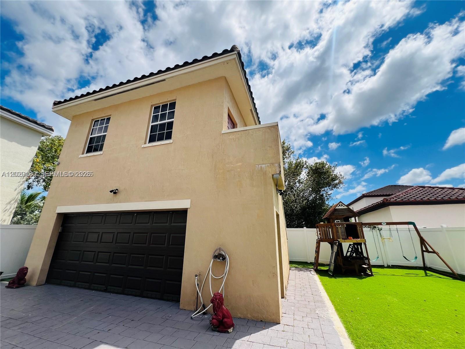 16946 SW 90th Terrace Circle, Miami FL 33196
