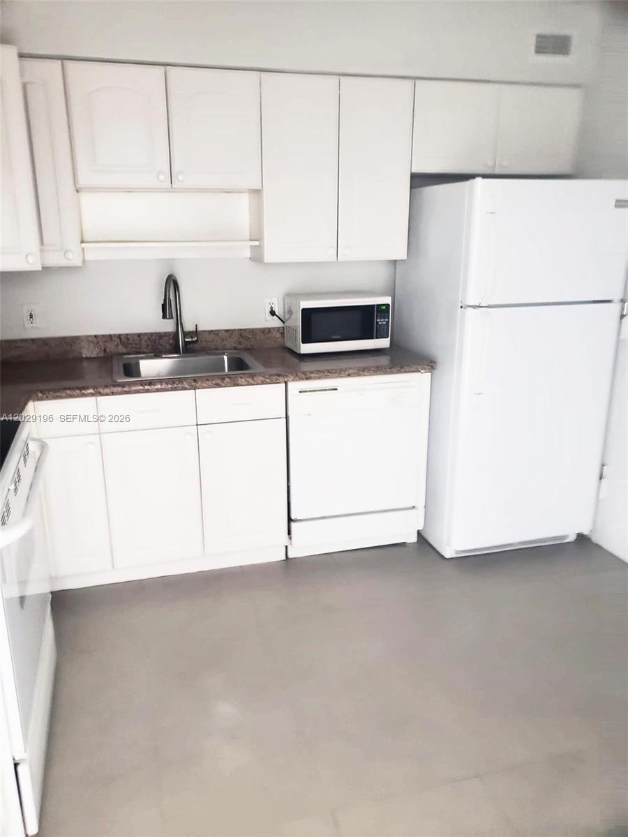 5161 Collins Ave #1709, Miami Beach FL 33140