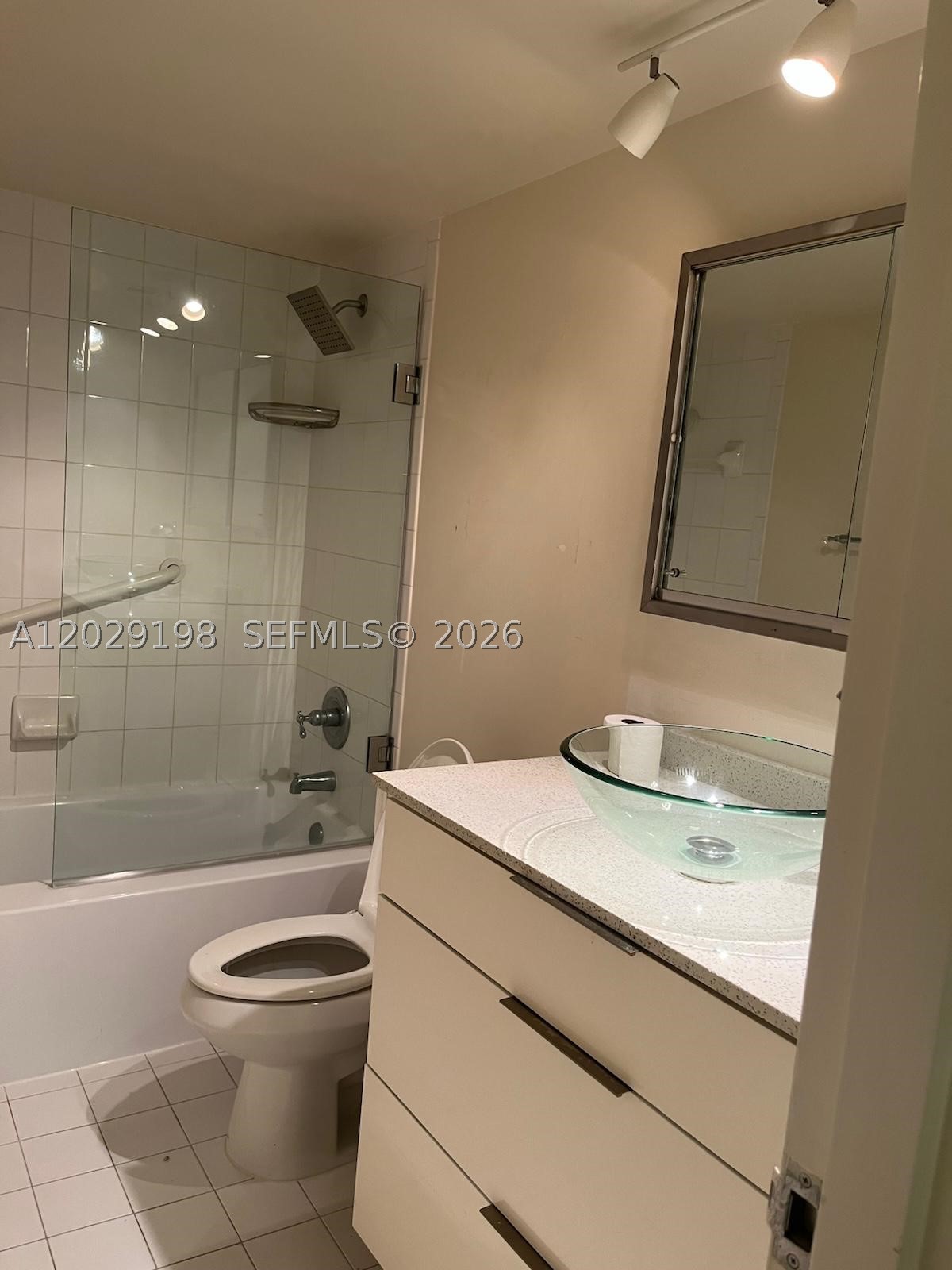 5161 Collins Ave #909, Miami Beach FL 33140