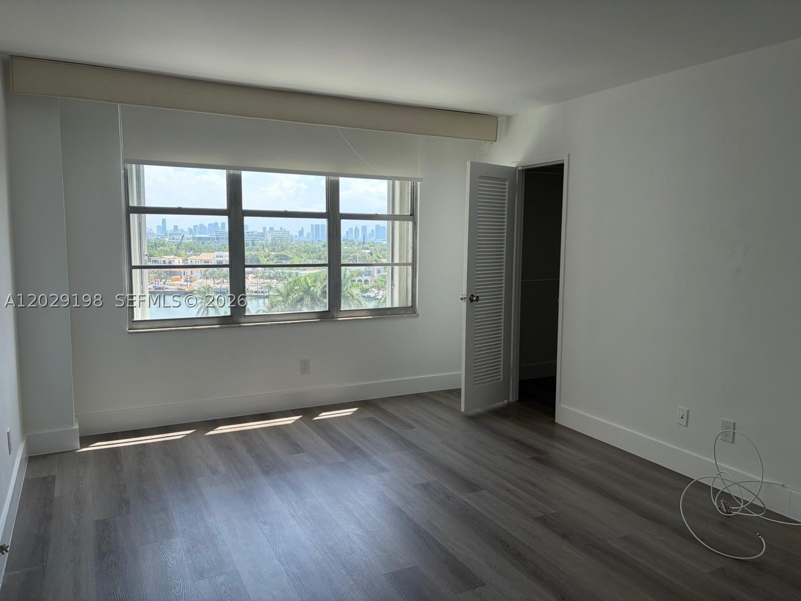 5161 Collins Ave #909, Miami Beach FL 33140