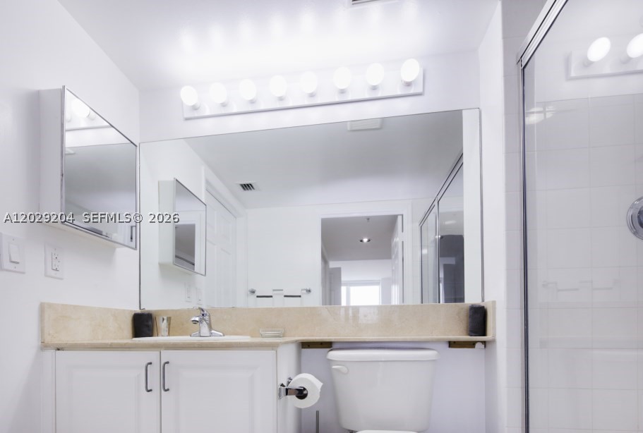 1155 Brickell Bay Dr #2701, Miami FL 33131