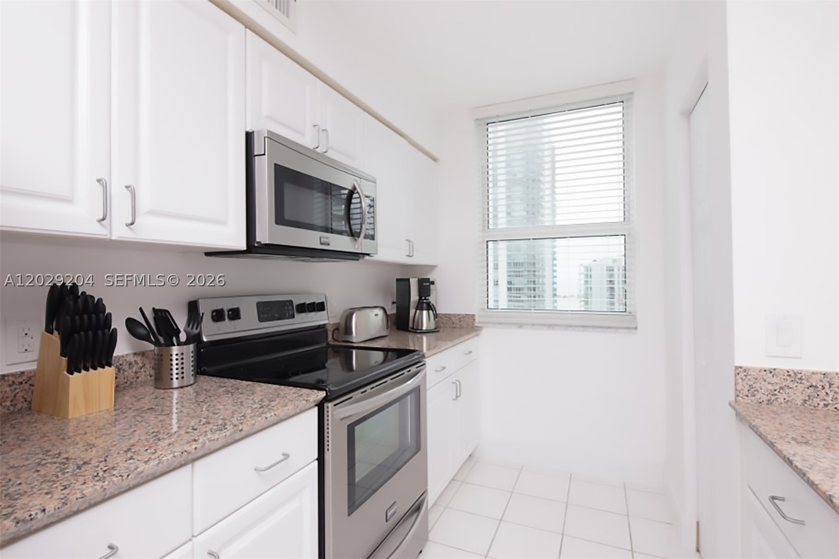 1155 Brickell Bay Dr #2701, Miami FL 33131