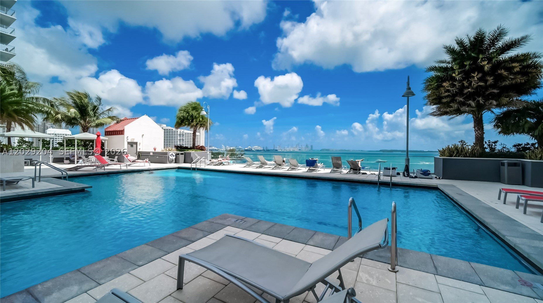 1155 Brickell Bay Dr #2701, Miami FL 33131