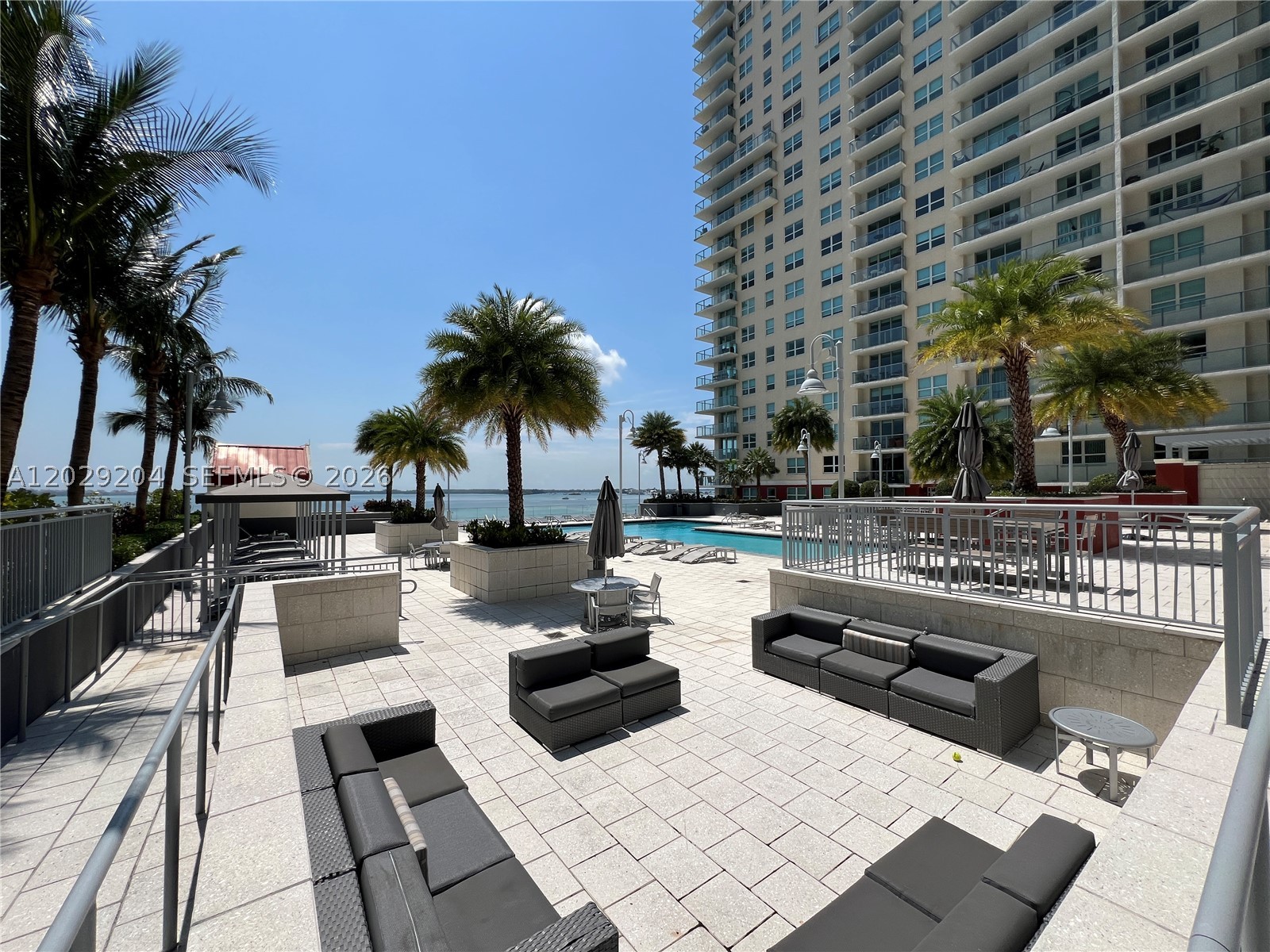 1155 Brickell Bay Dr #2701, Miami FL 33131