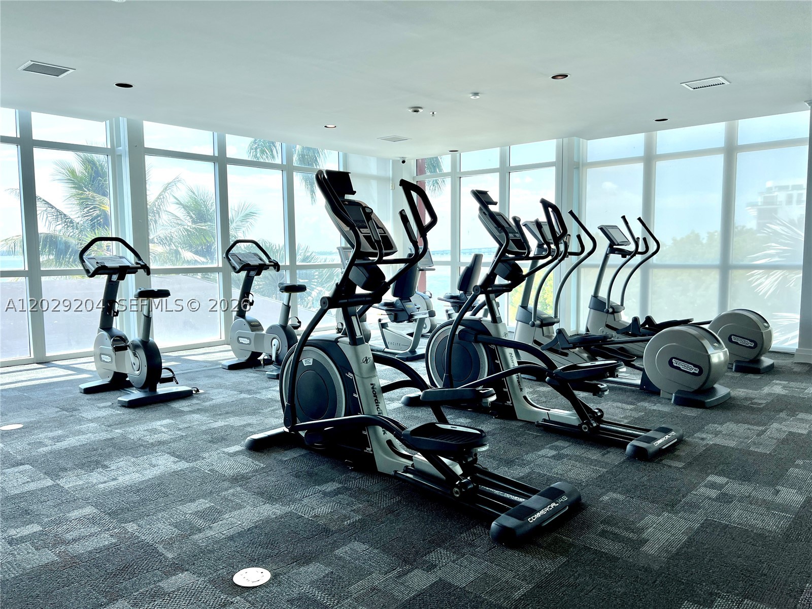 1155 Brickell Bay Dr #2701, Miami FL 33131