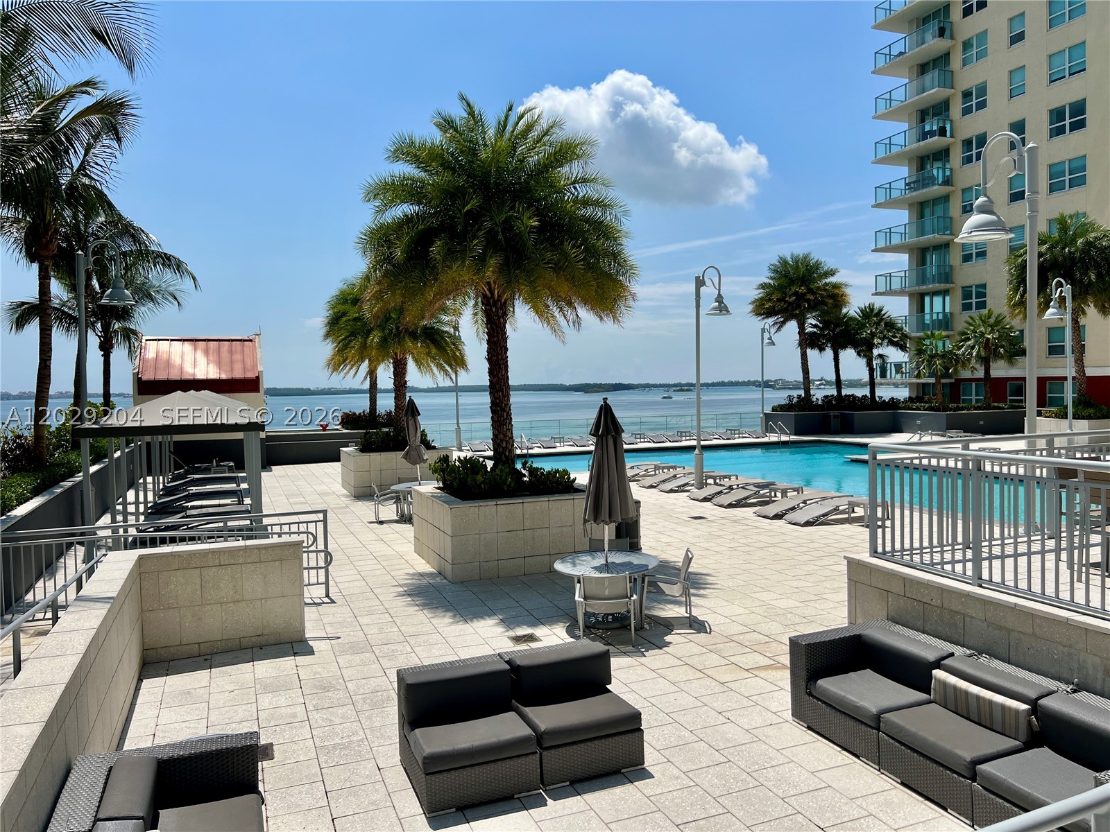 1155 Brickell Bay Dr #2701, Miami FL 33131