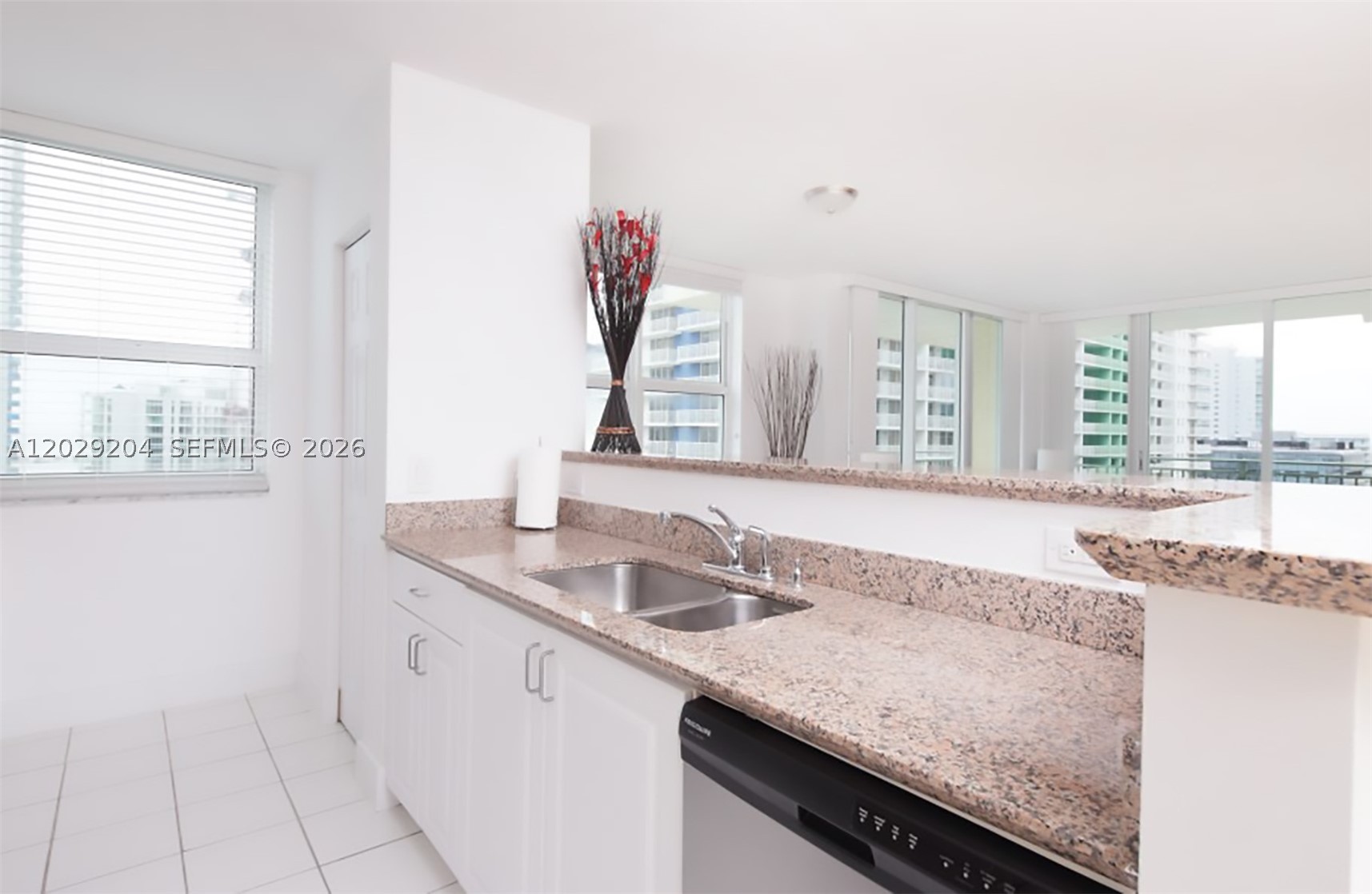 1155 Brickell Bay Dr #2701, Miami FL 33131