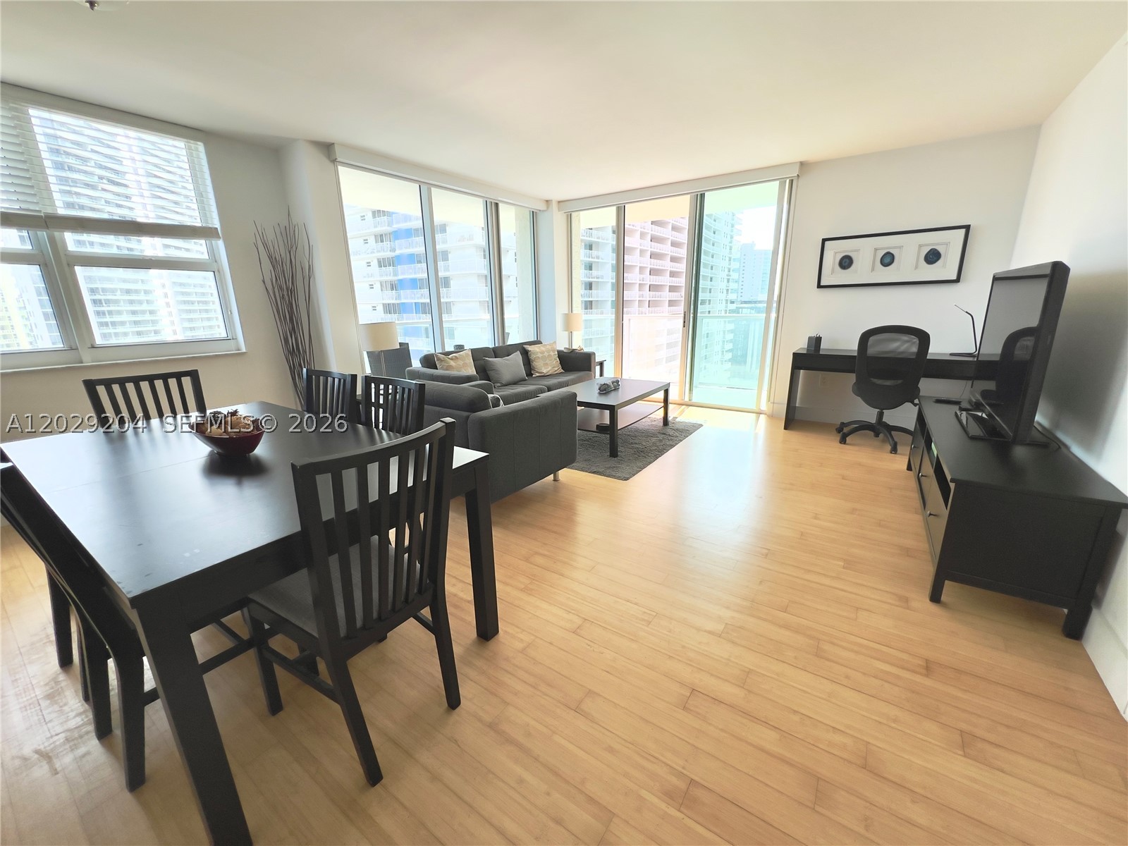 1155 Brickell Bay Dr #2701, Miami FL 33131