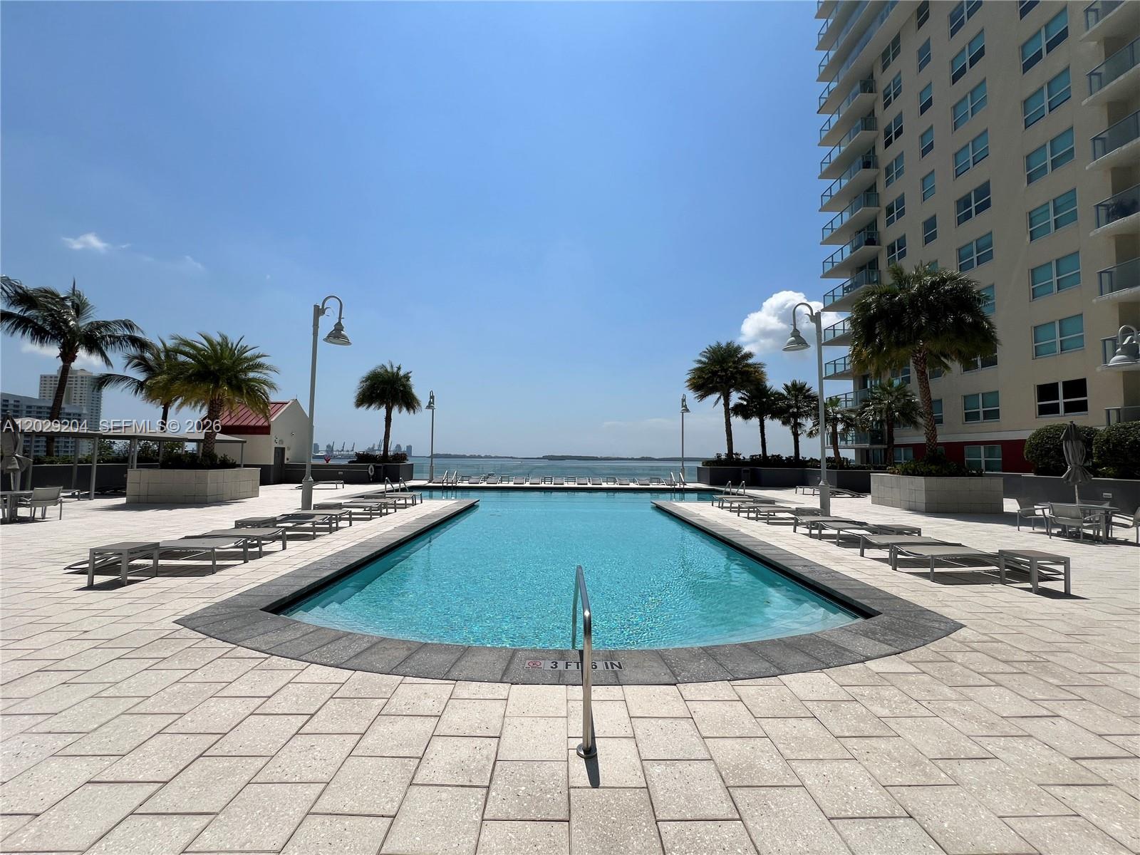 1155 Brickell Bay Dr #2701, Miami FL 33131