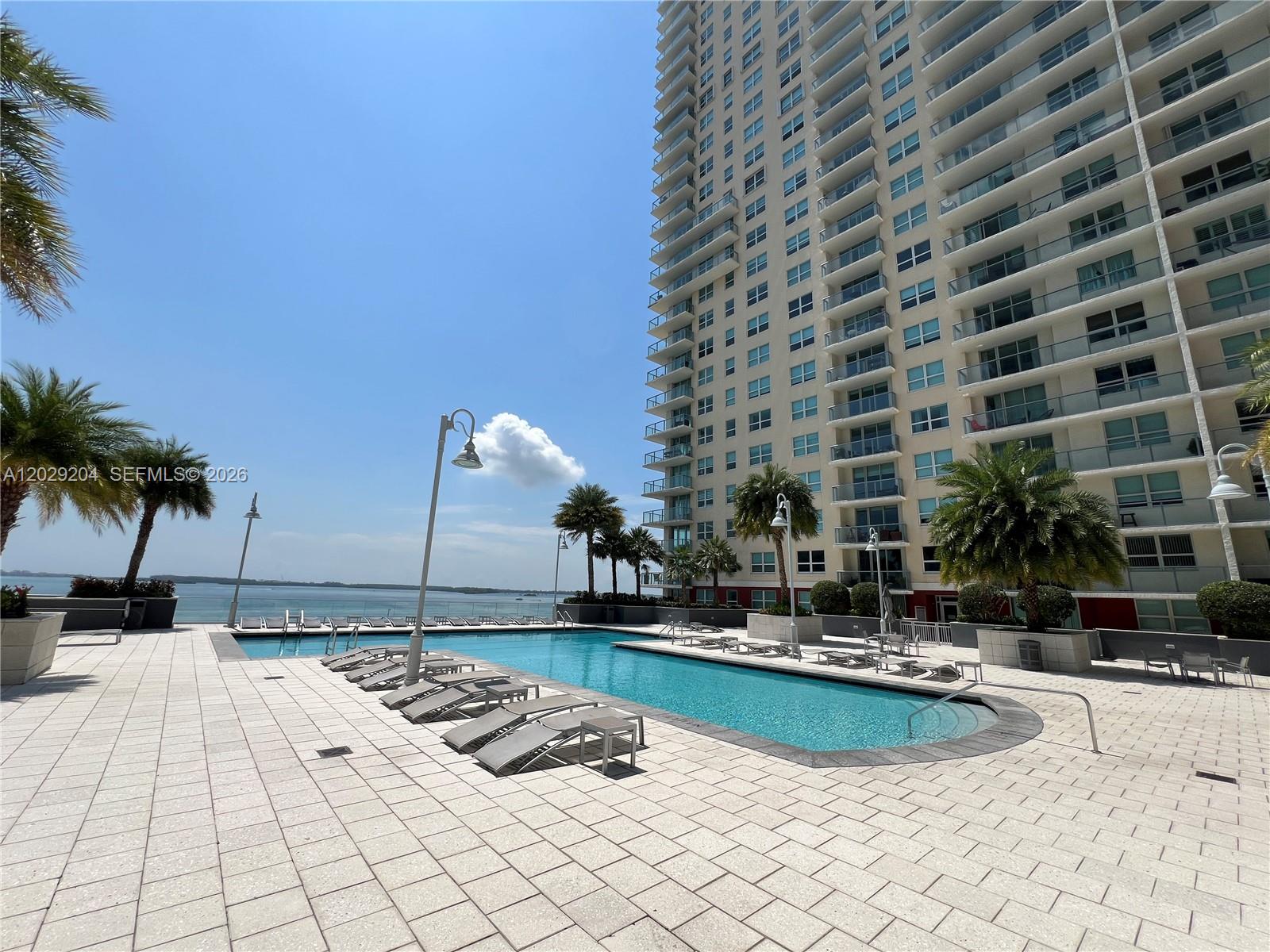 1155 Brickell Bay Dr #2701, Miami FL 33131