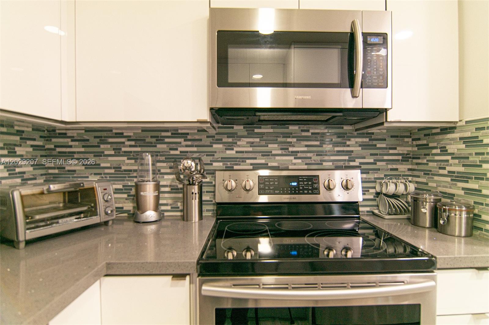 2500 NE 135th St #B508, North Miami FL 33181