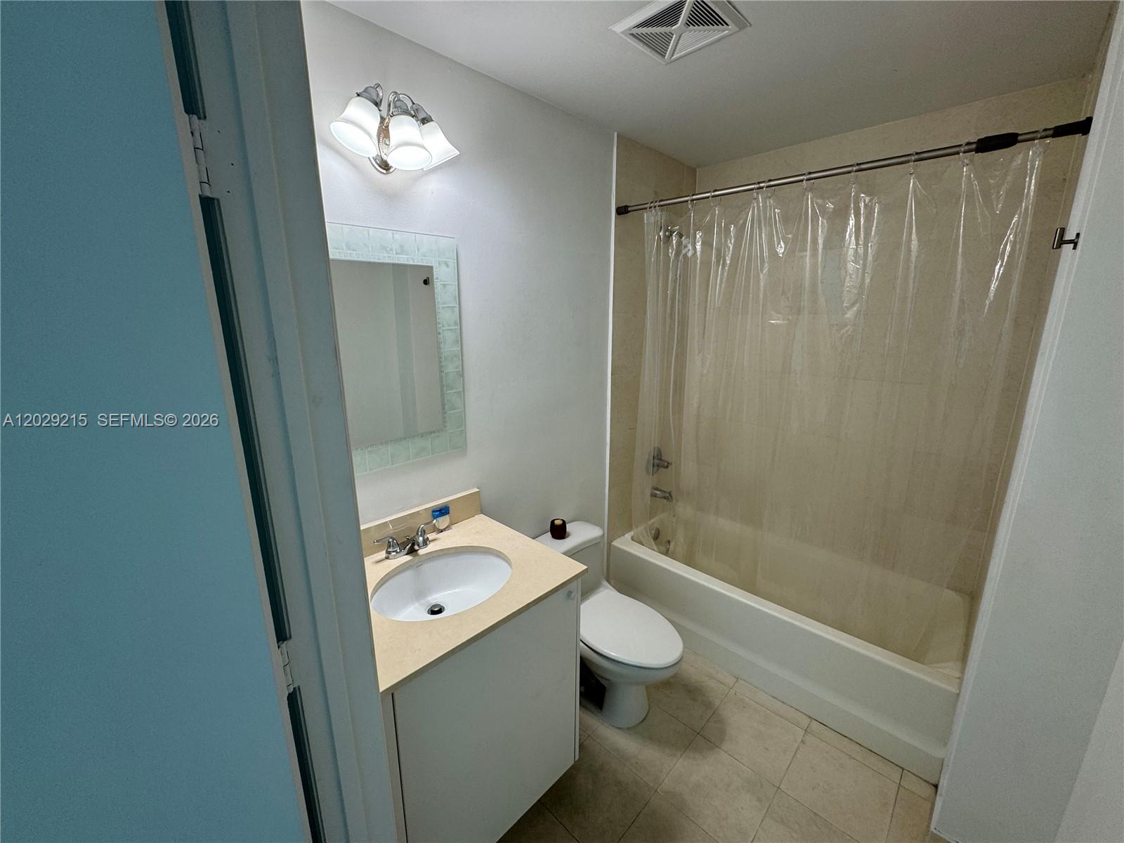 60 SW 13th St #2807, Miami FL 33130