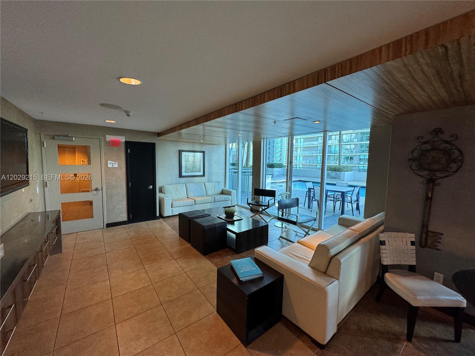 60 SW 13th St #2807, Miami FL 33130