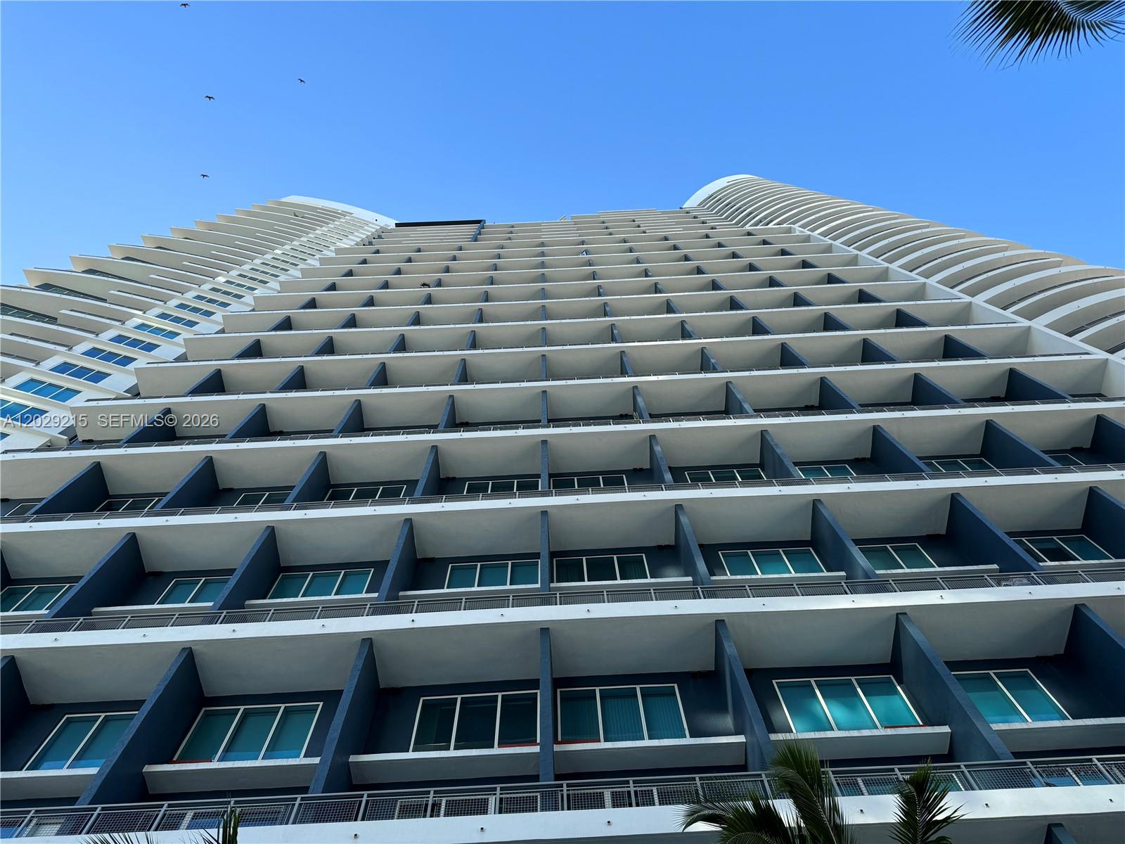 60 SW 13th St #2807, Miami FL 33130