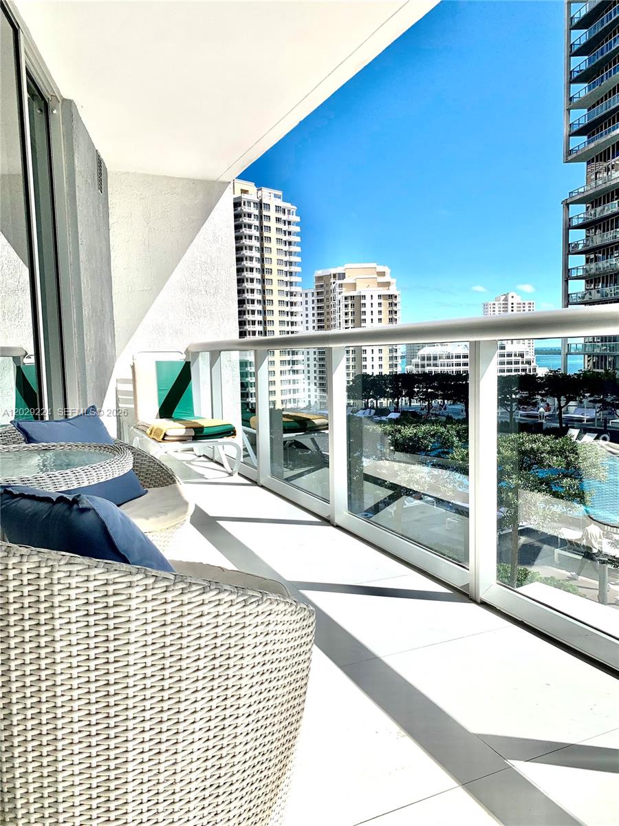475 Brickell Ave #1611, Miami FL 33131