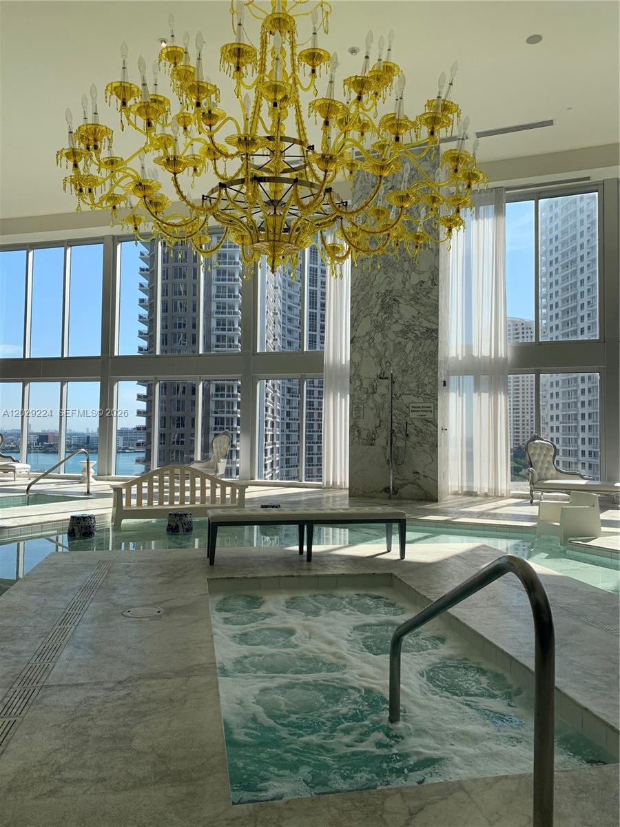 475 Brickell Ave #1611, Miami FL 33131