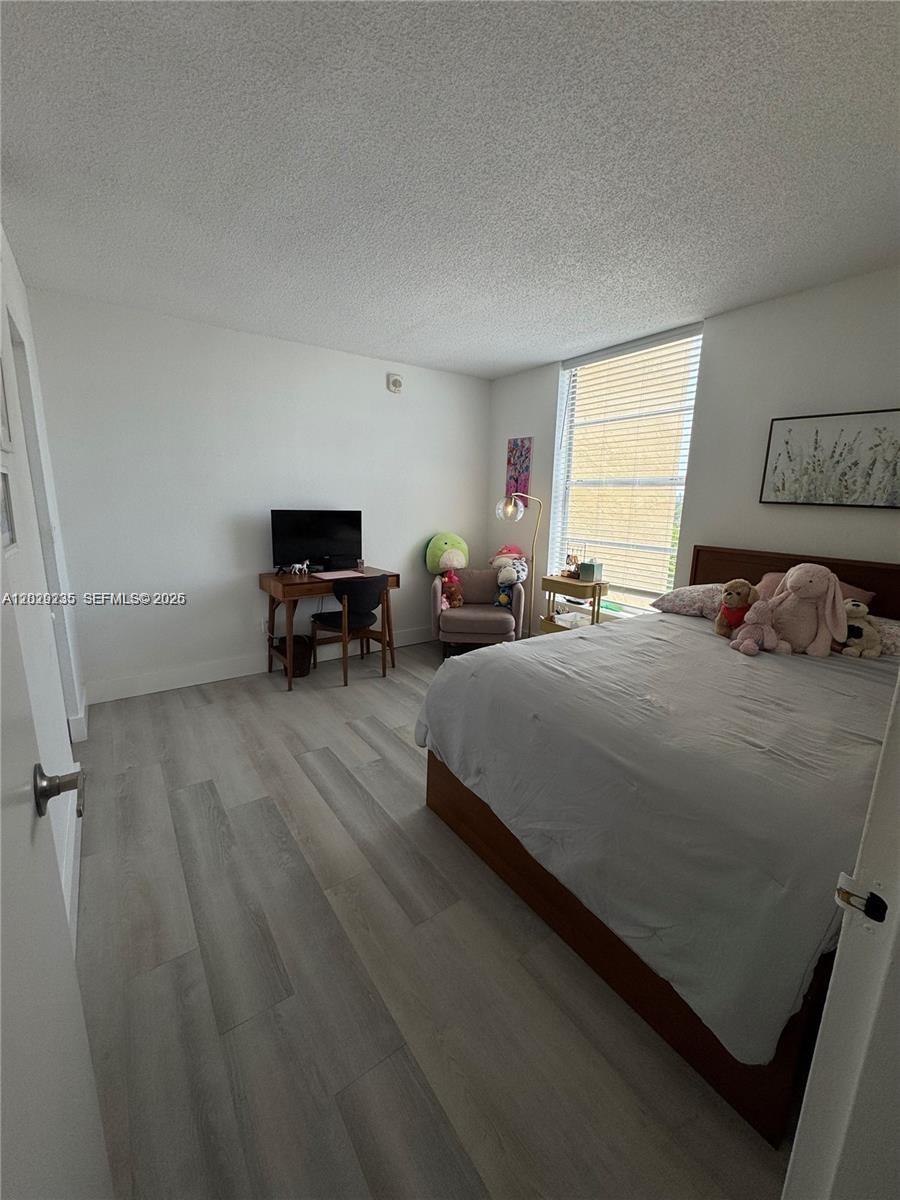 2000 NE 135th St #609, North Miami FL 33181