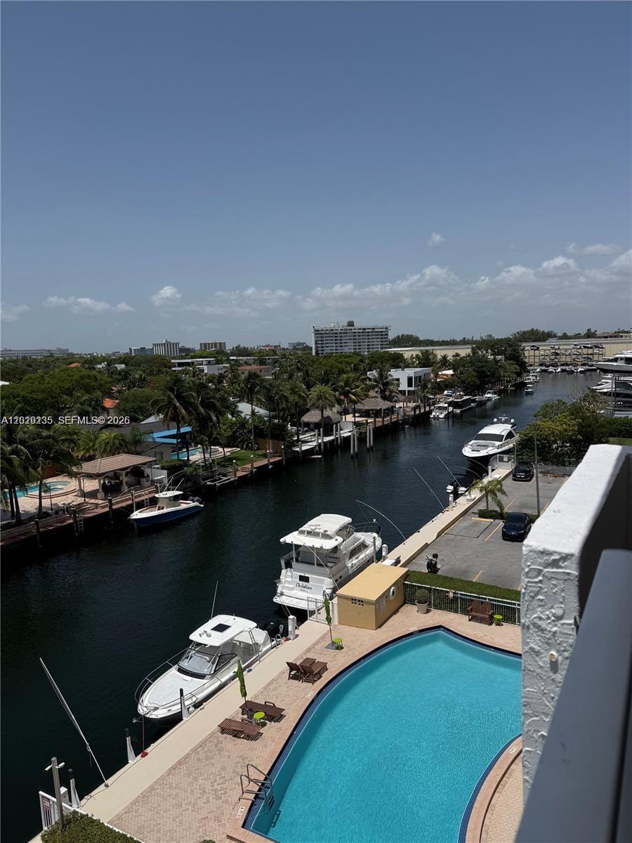 2000 NE 135th St #609, North Miami FL 33181