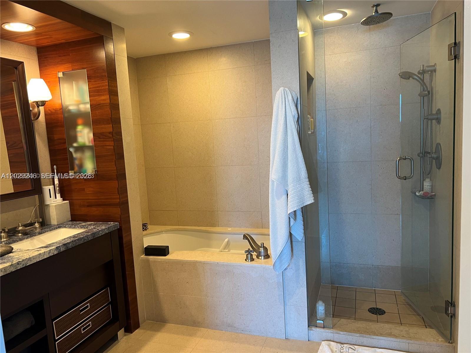 6799 Collins Ave #1501, Miami Beach FL 33141